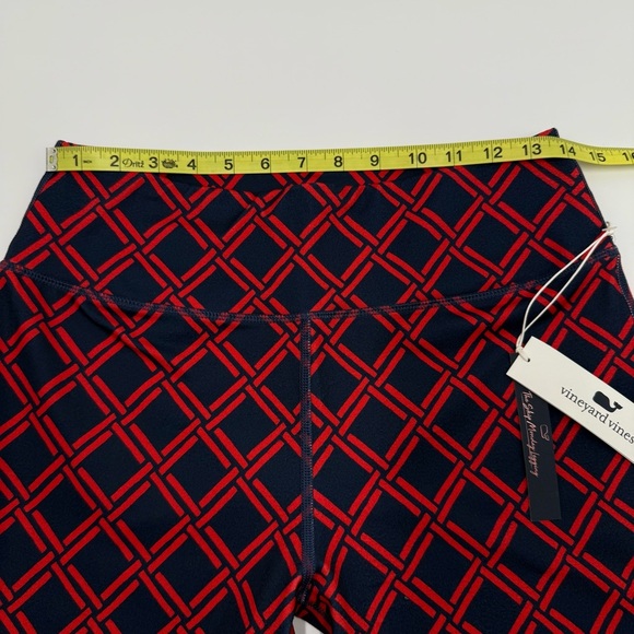 NWT Vineyard Vines Women’s Printed Performance Leggings Medium Deep Bay Geo Red - Picture 7 of 10